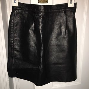 100% leather mini skirt American Apparel flawless condition
